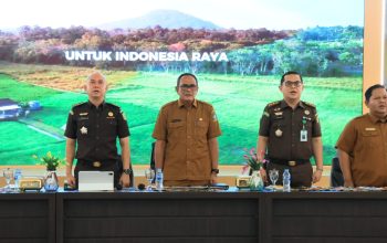 Cegah Pertambangan Ilegal, Kejati Kepri Berikan Penerangan Hukum Pertambangan kepada Seluruh Kepala Desa se-Bintan