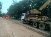 Tanggapi Aduan Warga, BP Batam Perbaiki Jalan Yos Sudarso, Lalu Lintas Dialirkan Satu Lajur
