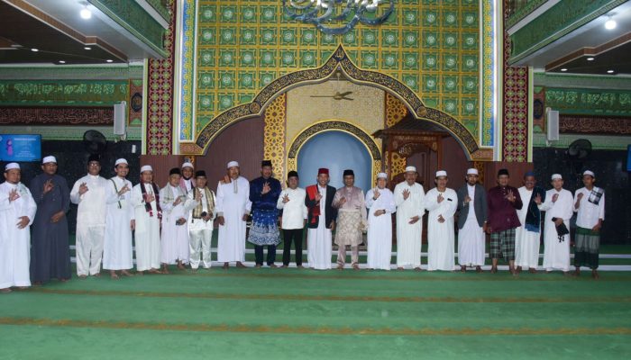 Wabup Bagus Santoso Salat Idul Adha Bersama Masyarakat, Doakan Bupati dan Jemaah Haji Bengkalis
