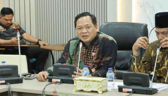 Audiensi Mahasiswa: Ketua DPRD Jelaskan Dinamika Pertumbuhan Penduduk Batam