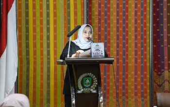 Bupati Kasmarni Sampaikan Ranperda Pertanggungjawaban APBD 2025 