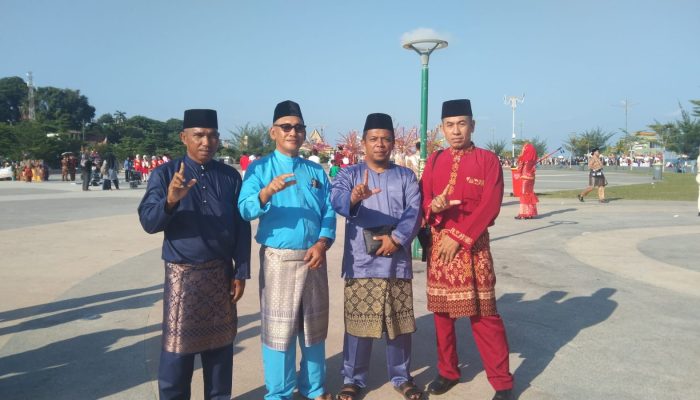 Camat dan Seluruh Kades Se-Bakung Serumpun Meriahkan Pawai Ta’aruf MTQ