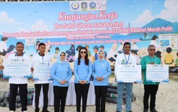 Istri Wapres Peringati Hari Anak Nasional Lewat Pelestarian Alam di Pantai Trikora