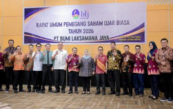 Bupati Kasmarni Kukuhkan Muhammad Thaib Jadi Komisaris PT BLJ