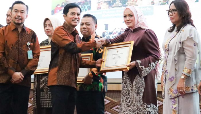 Bintan Resmi Capai Eliminasi Malaria, Wabup Deby Terima Sertifikat dari Wamenkes