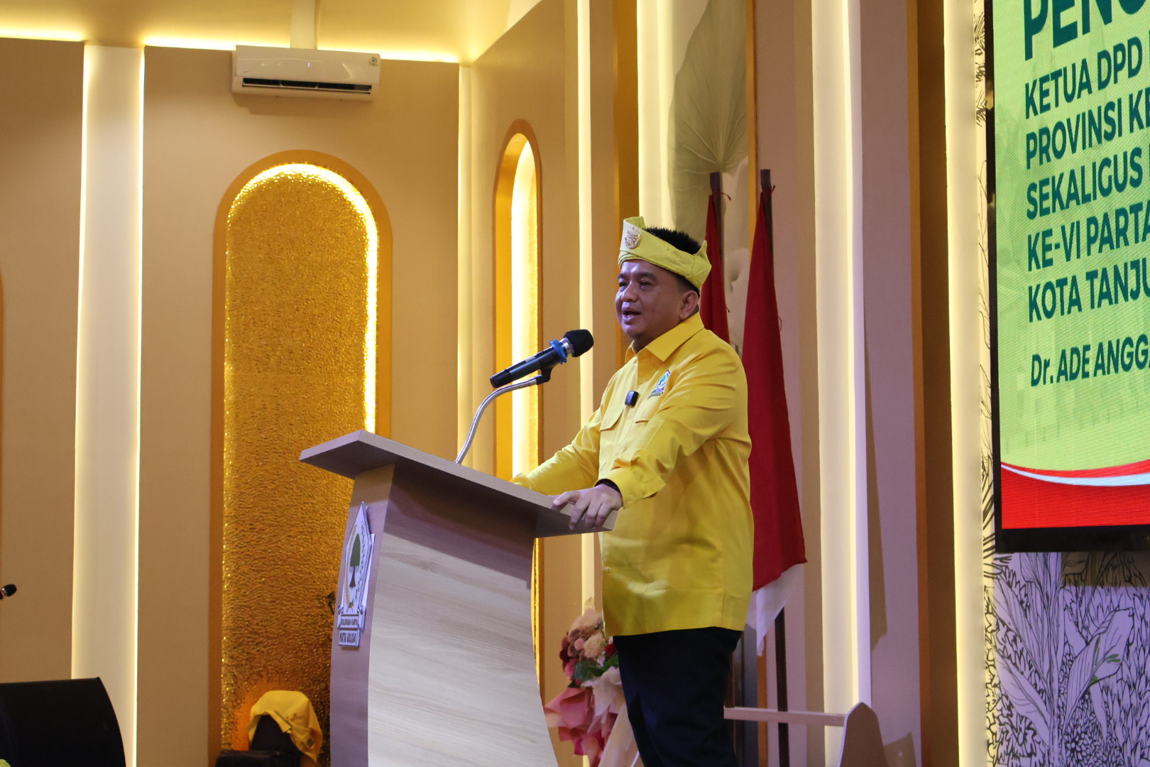 Ketua DPD I Partai Golkar Provinsi Kepulauan Riau, Dr. Ade Angga, secara resmi membuka Musyawarah Daerah (Musda) VI DPD II Partai Golkar Kota Tanjungpinang di Hotel Alture, Minggu (5/7/2026). (Foto: Ist)