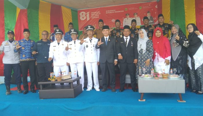 Ahmad Nasahiruddin Bacakan Teks Proklamasi di Upacara HUT ke-81 RI Desa Rejai