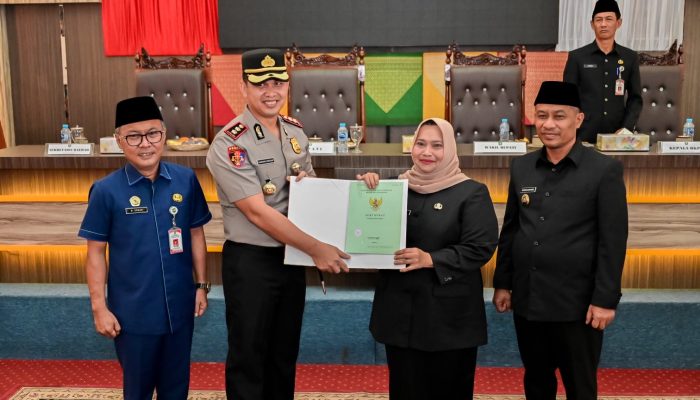 Bupati Kasmarni Serahkan Aset Daerah ke Polres Bengkalis, Sinergi Demi Keamanan Masyarakat