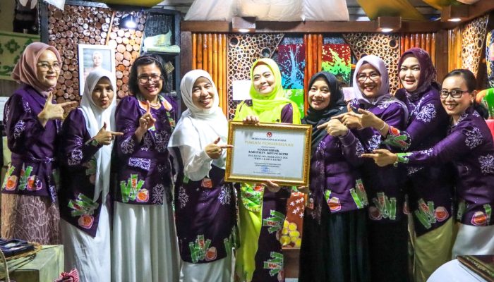 Bintan Sabet Stand Terbaik Dekrafest Kepri 2026, Batik Motif Otak-Otak Jadi Ikon Baru