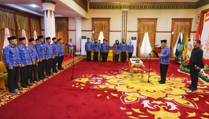 Gubernur Ansar Lantik Pejabat Eselon II dan III, Tekankan Integritas dan Kompetensi